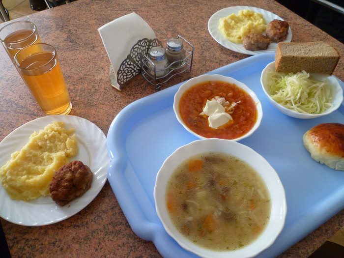 typical meal in Russia at a cafe